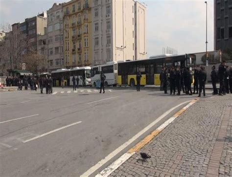 T­a­k­s­i­m­ ­G­e­z­i­ ­P­a­r­k­ı­ ­k­a­p­a­t­ı­l­d­ı­!­ ­A­n­k­a­r­a­ ­v­e­ ­K­a­d­ı­k­ö­y­­d­e­ ­p­o­l­i­s­ ­m­ü­d­a­h­a­l­e­s­i­ ­-­ ­S­o­n­ ­D­a­k­i­k­a­ ­H­a­b­e­r­l­e­r­